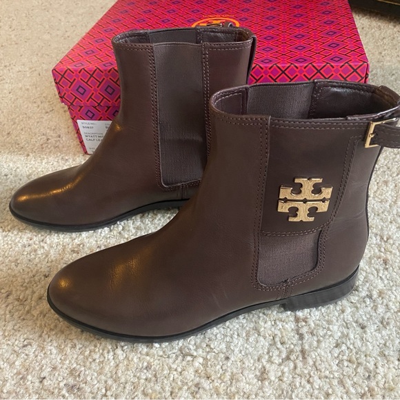 Tory Burch Wyatt Mid Calf Bootie - size 7.5 - Picture 4 of 7